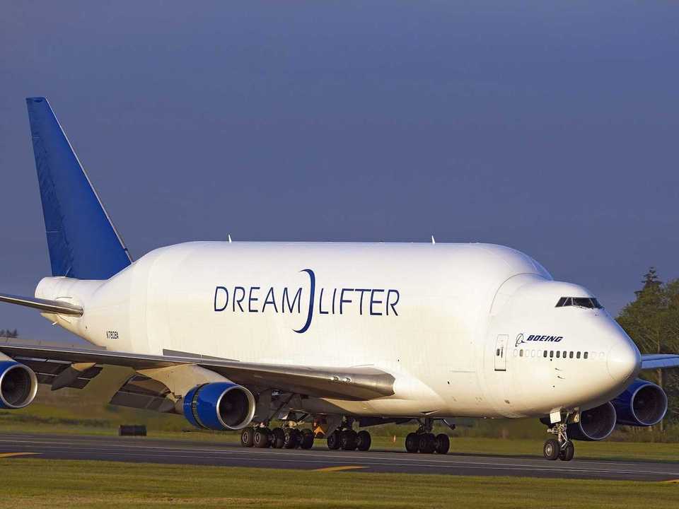  びっくり飛行機