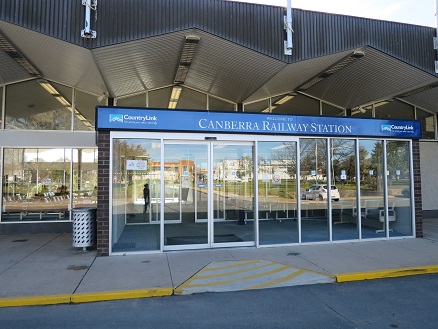 キャンベラ駅　玄関