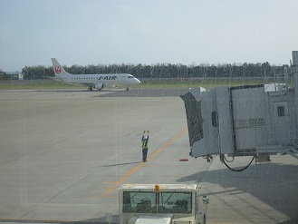 函館空港にて