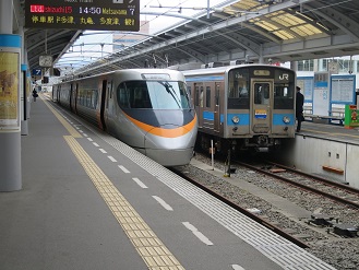 高松駅　特急　いしづち