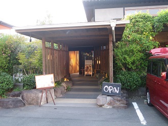 カフェの葬儀式場