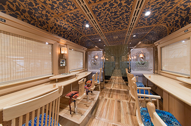 カワセミの車内